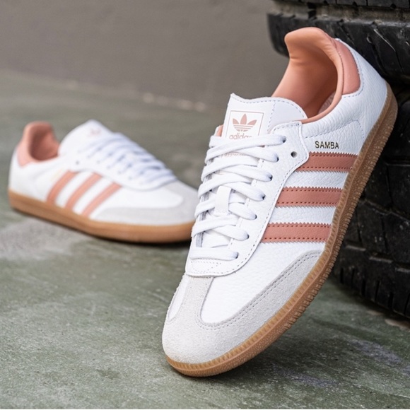 adidas Originals Shoes - NWT Adidas Samba OG Originals cloud white wonder clay sneakers new in box